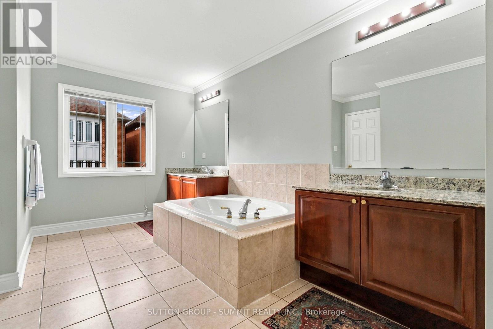 4 Teasdale Street, Ajax, ON photo 20