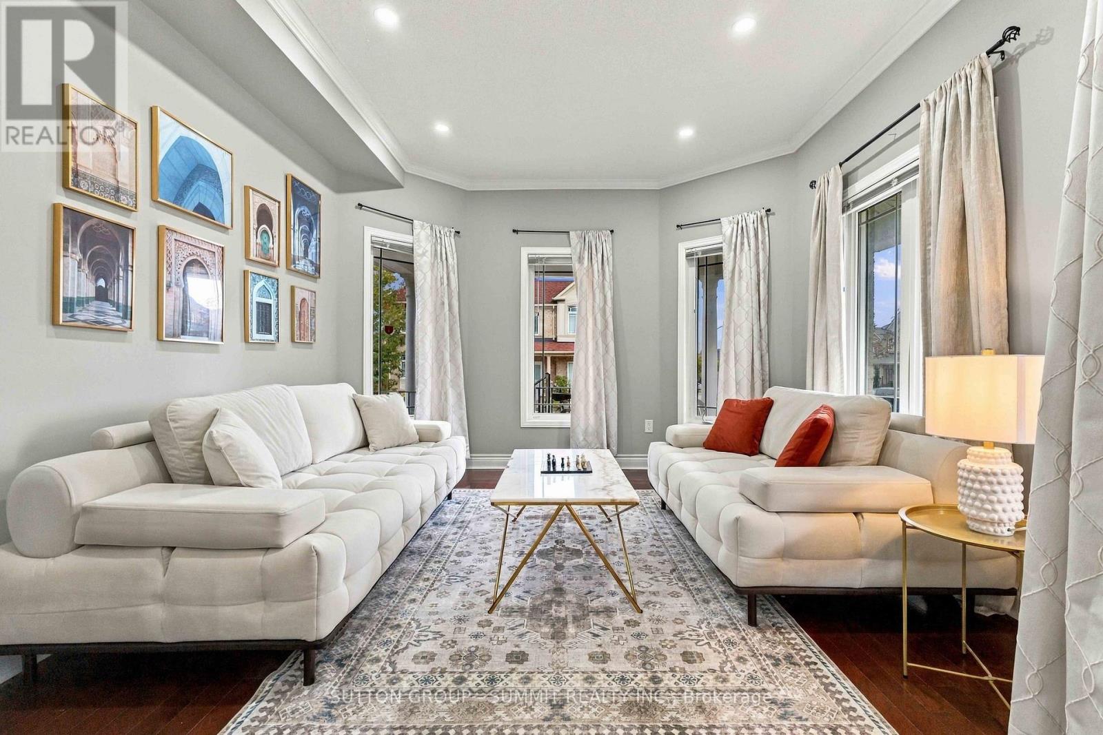 4 Teasdale Street, Ajax, ON photo 5