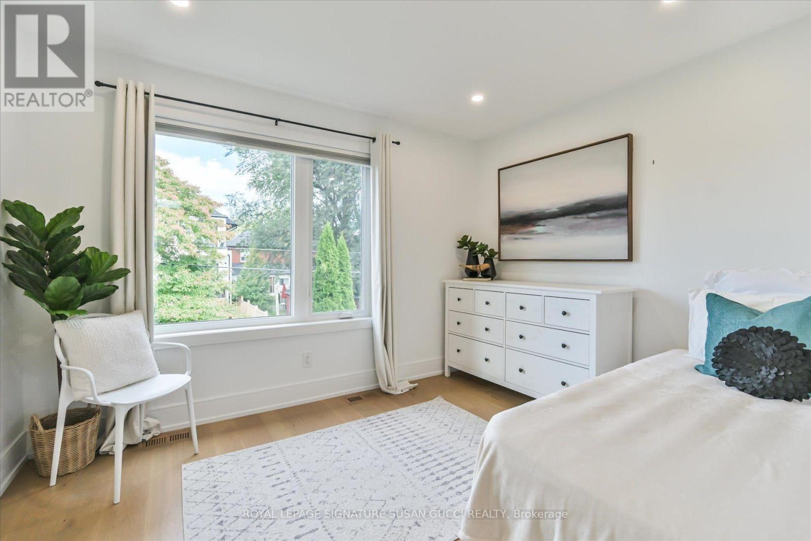 7A Everett Crescent, Toronto, ON photo 23