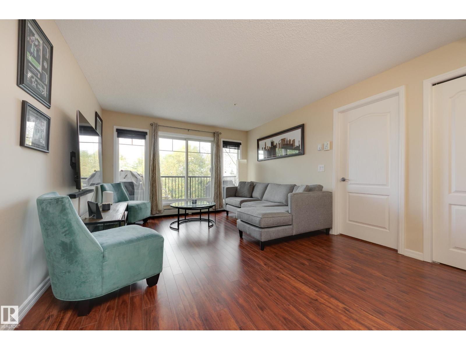 #210 271 CHARLOTTE WY - 12