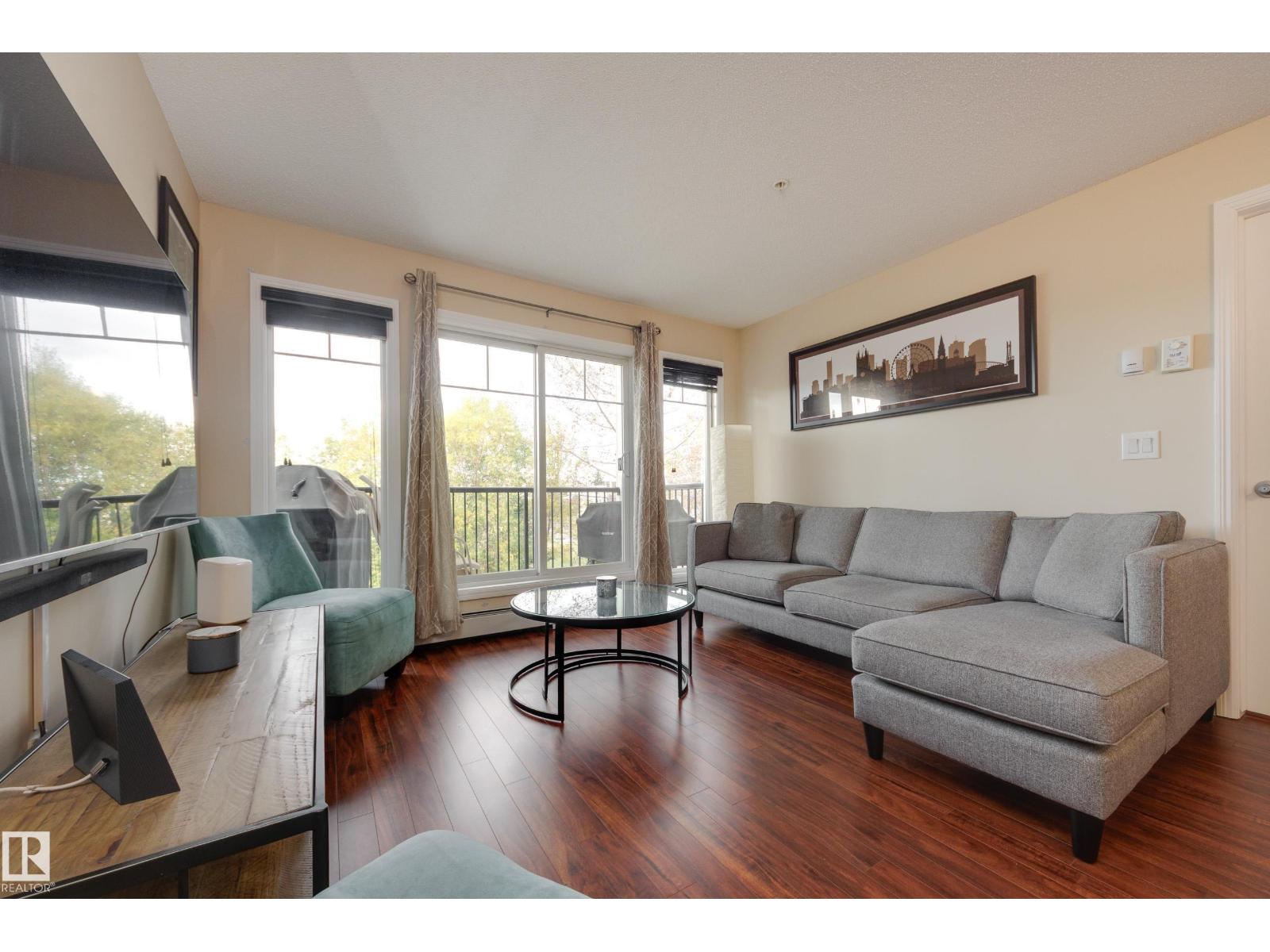 #210 271 CHARLOTTE WY - 13