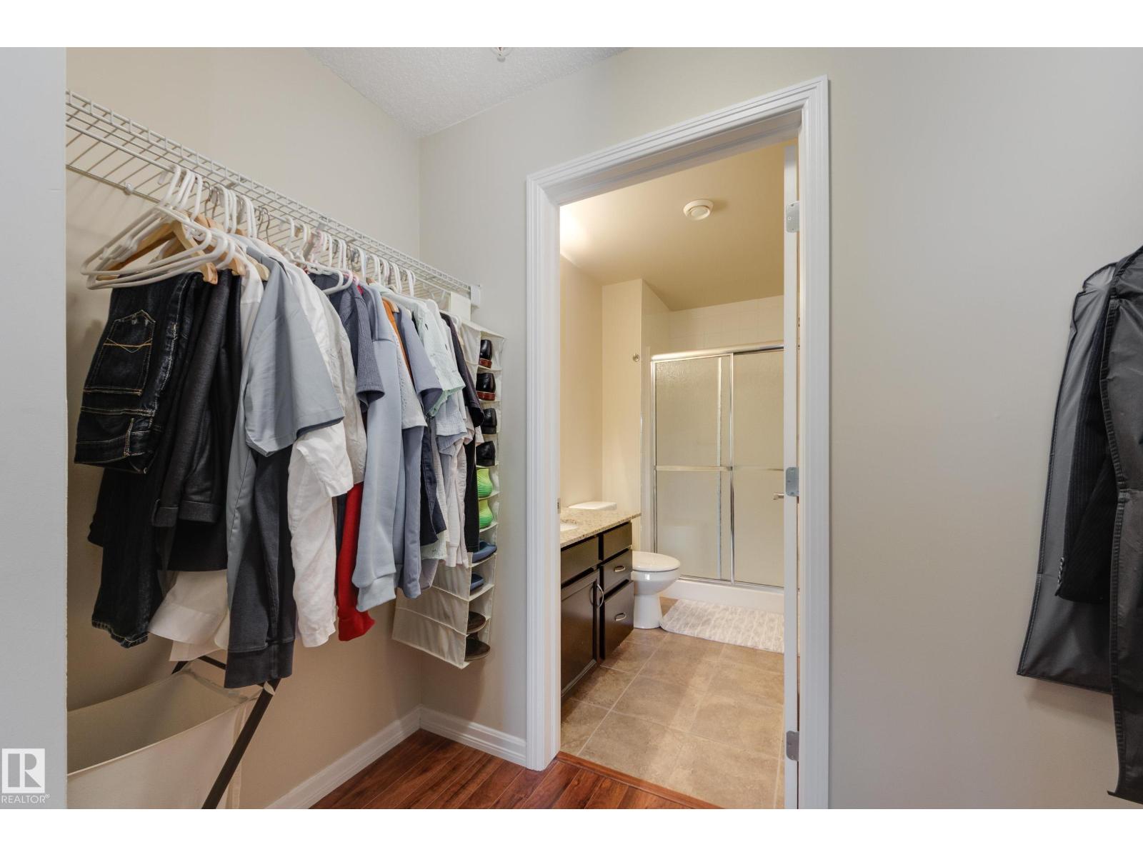 #210 271 CHARLOTTE WY - 22