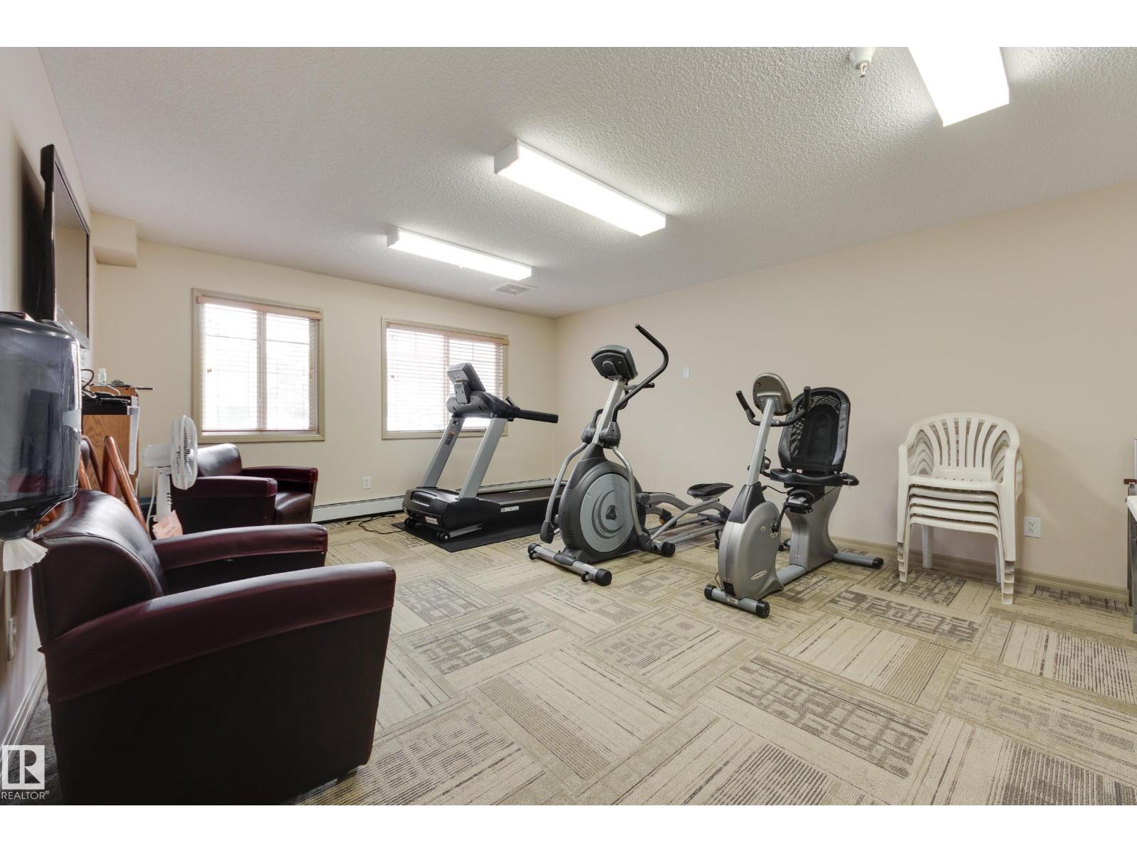 #210 271 CHARLOTTE WY - 32