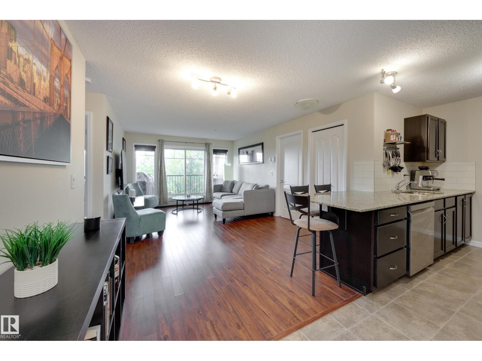 #210 271 CHARLOTTE WY - 8