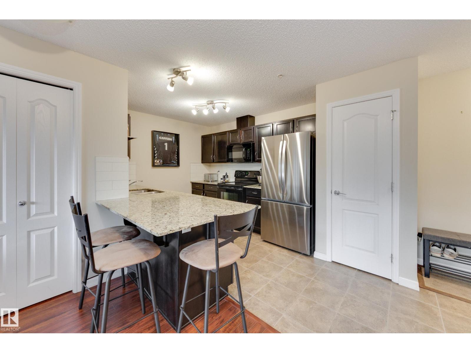 #210 271 CHARLOTTE WY - 9