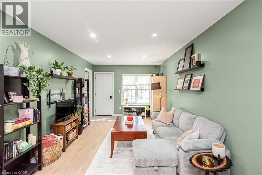 29 WEXFORD Avenue N - Image 10