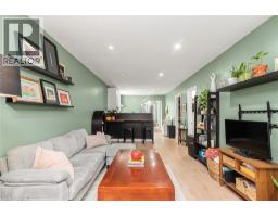 Bedroom - 29 Wexford Avenue N, Hamilton, ON L8H4M2 Photo 7
