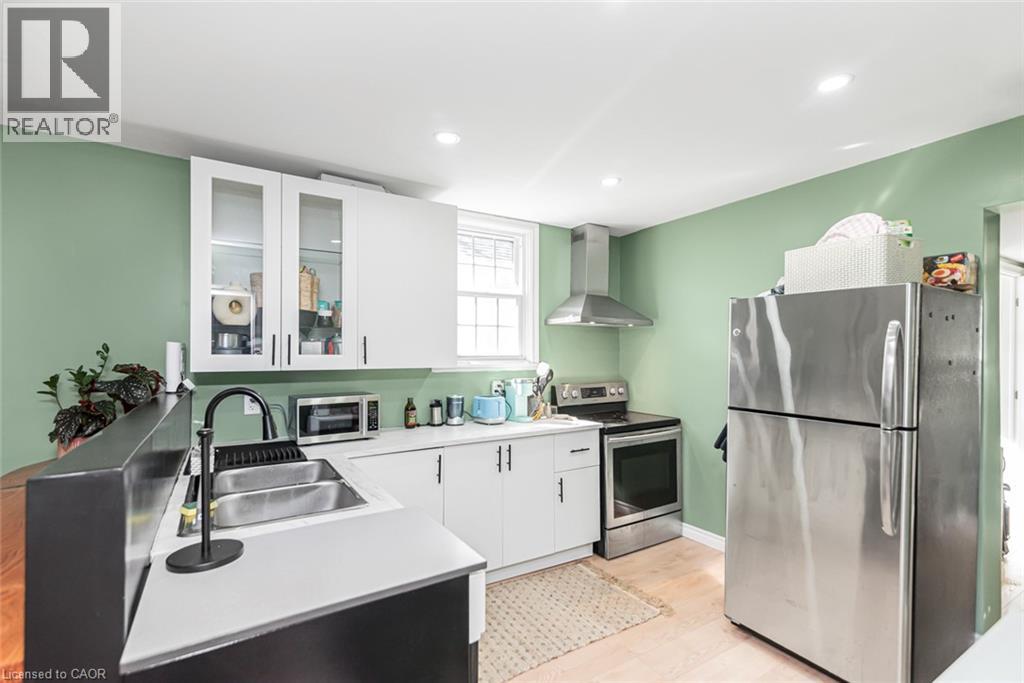 29 WEXFORD Avenue N - 16