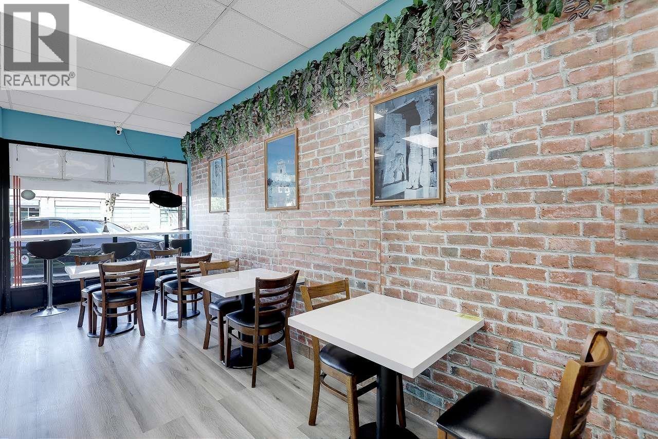 Photo of 8616 GRANVILLE STREET 18