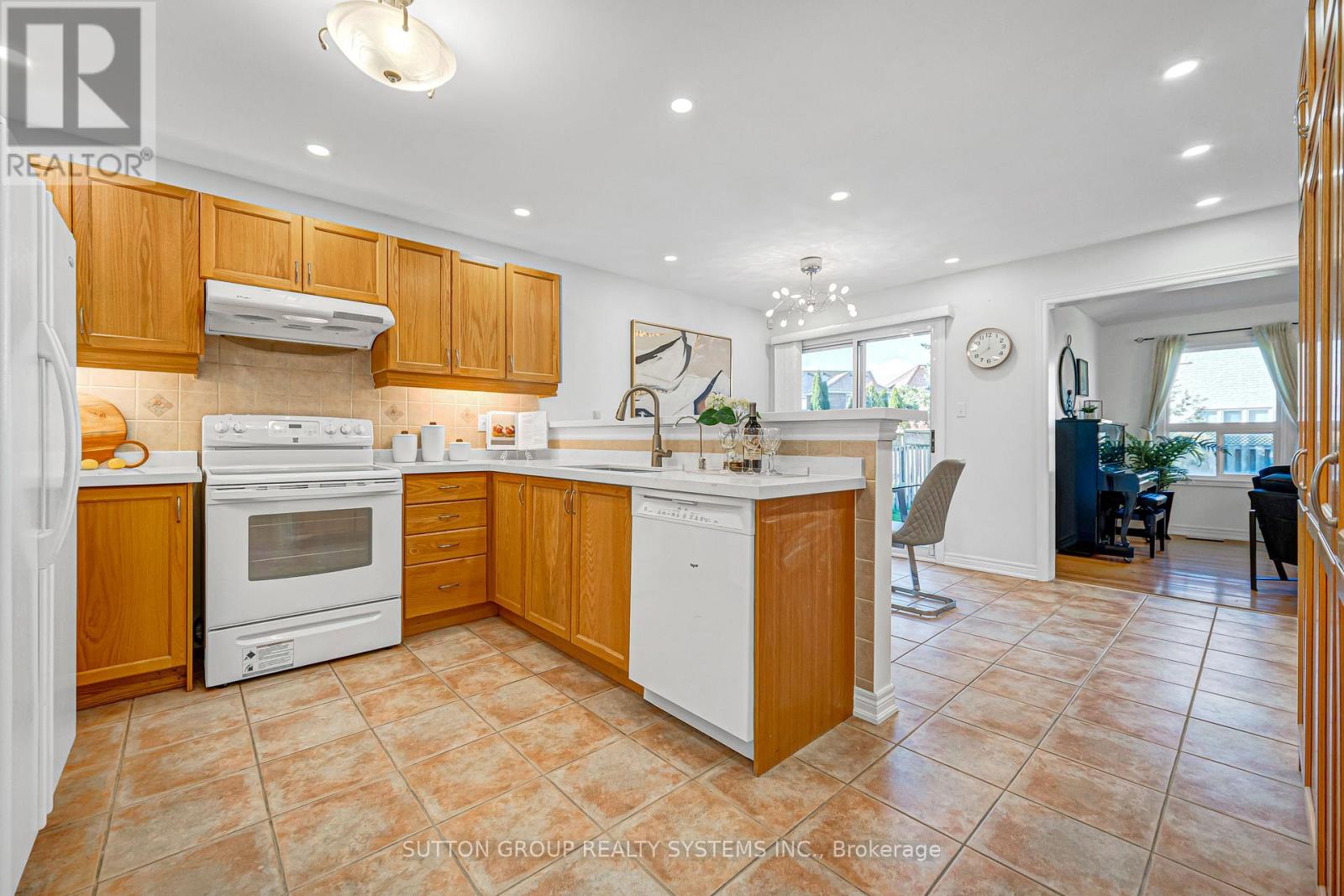 48 LANDSDOWN CRESCENT - 18