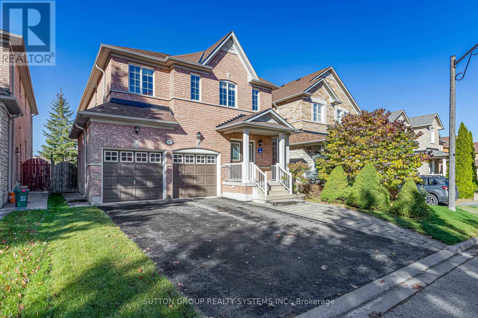 48 Landsdown Crescent, Markham, ON photo 2