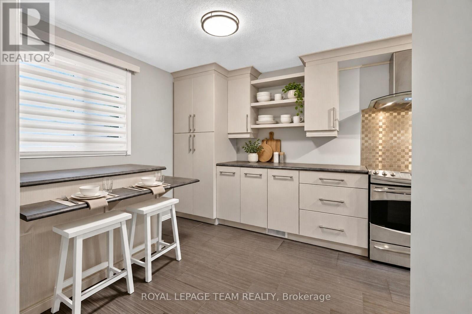 7866 JEANNE D'ARC BOULEVARD - Image 15
