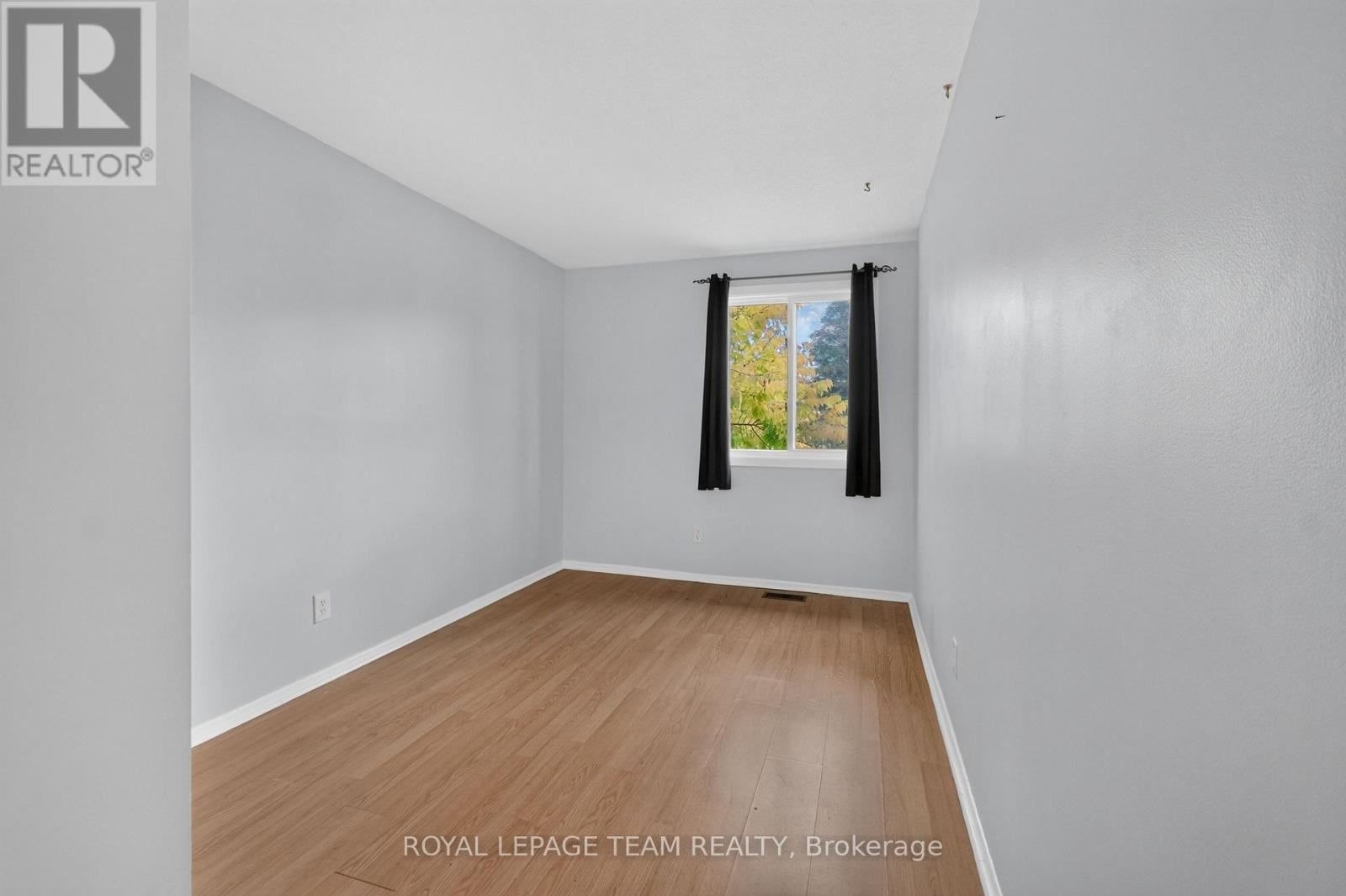 7866 JEANNE D'ARC BOULEVARD - Image 34