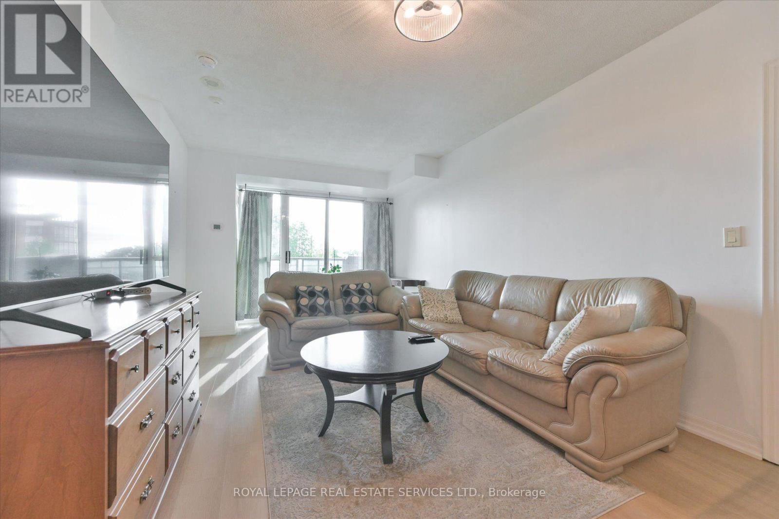 38 Fontenay Court — photo 11