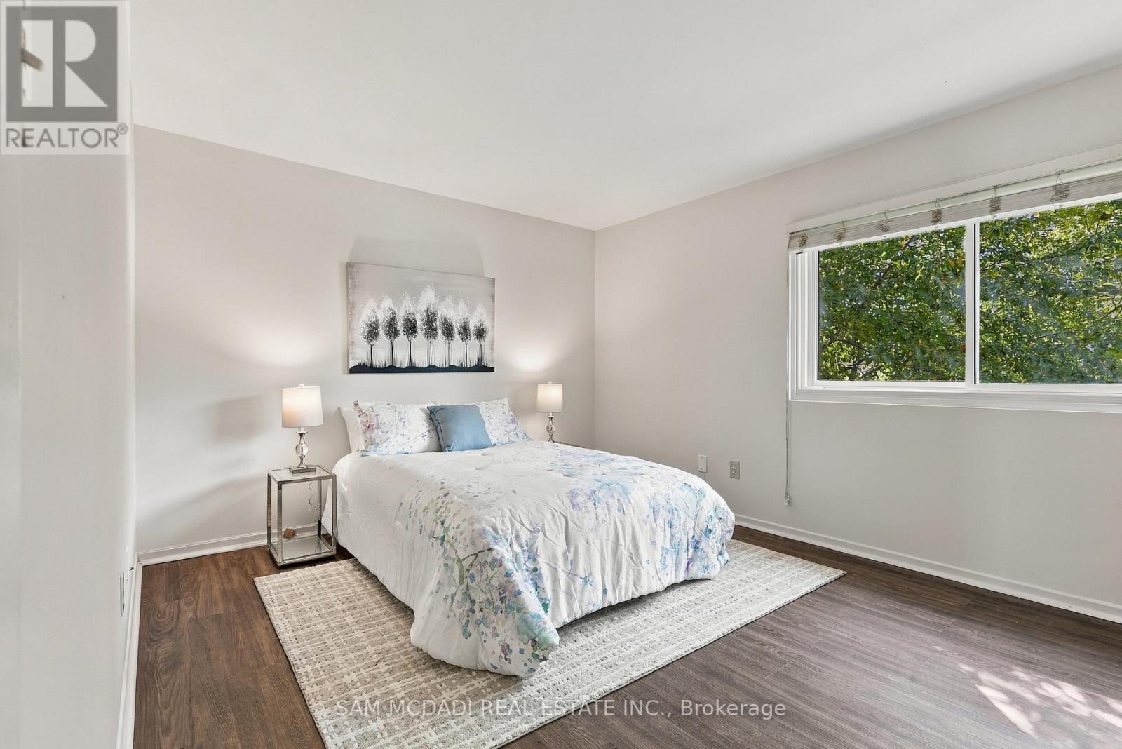 #87 2779 GANANOQUE DRIVE - 16