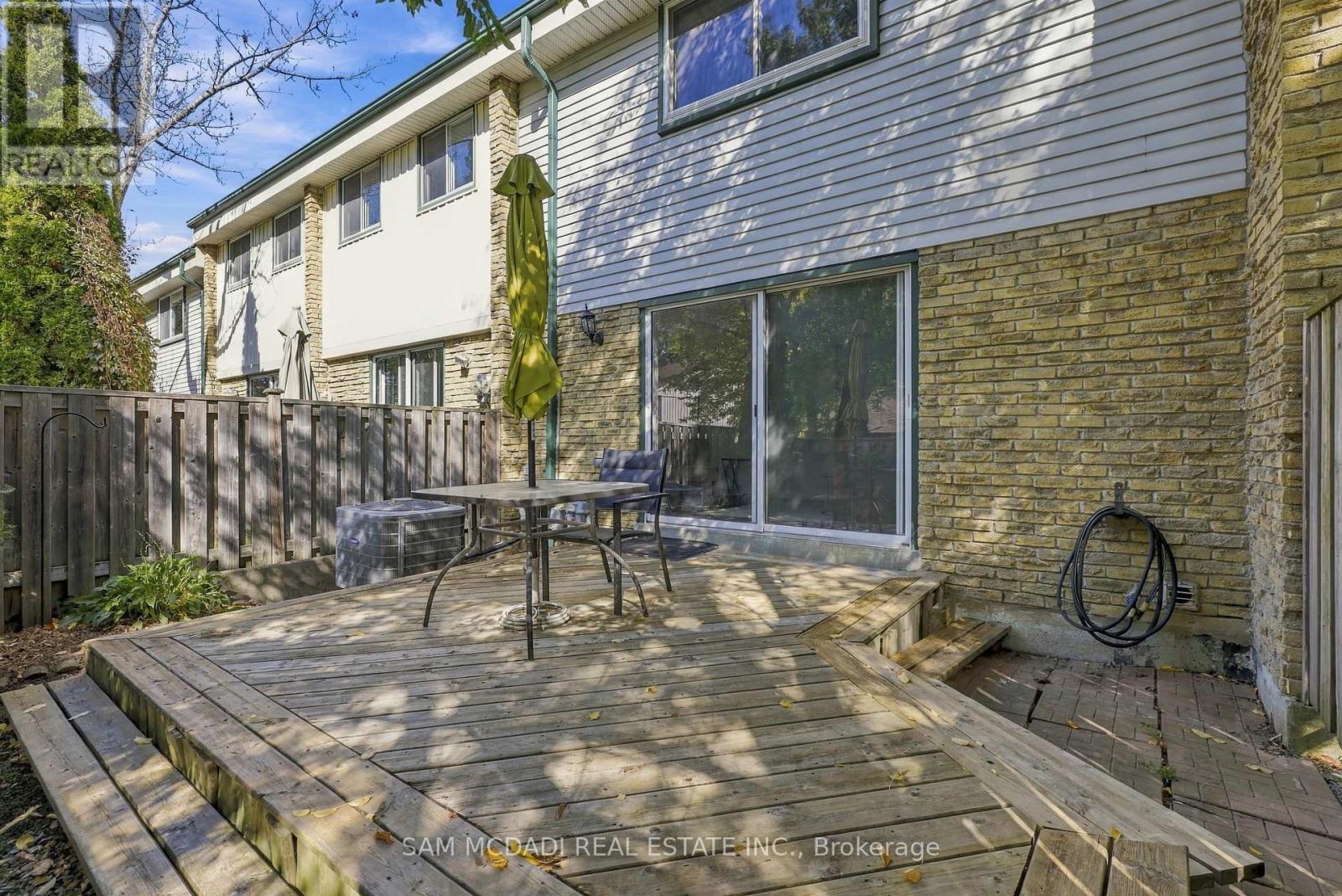#87 2779 GANANOQUE DRIVE - 34