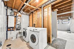 114 Hughes Crescent, Winnipeg, MB R3Y2B8 Photo 38