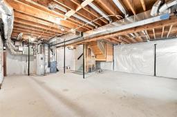 114 Hughes Crescent, Winnipeg, MB R3Y2B8 Photo 37