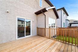 114 Hughes Crescent, Winnipeg, MB R3Y2B8 Photo 40