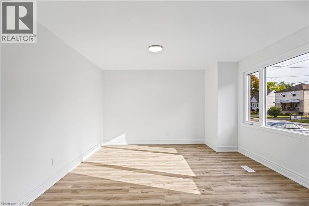 156 East 36th Street — photo 10