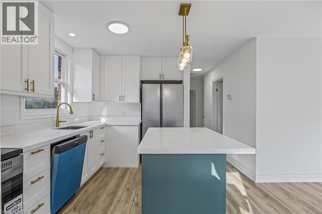 156 East 36th Street — photo 13
