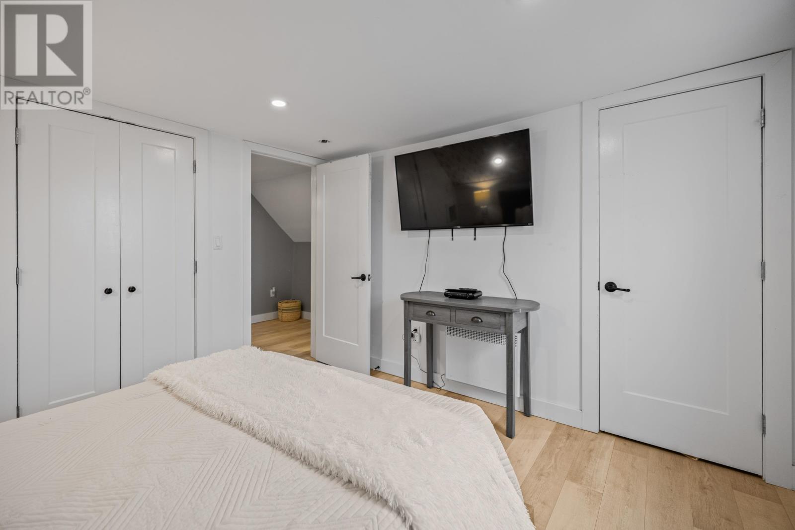 393 Water Street - 20