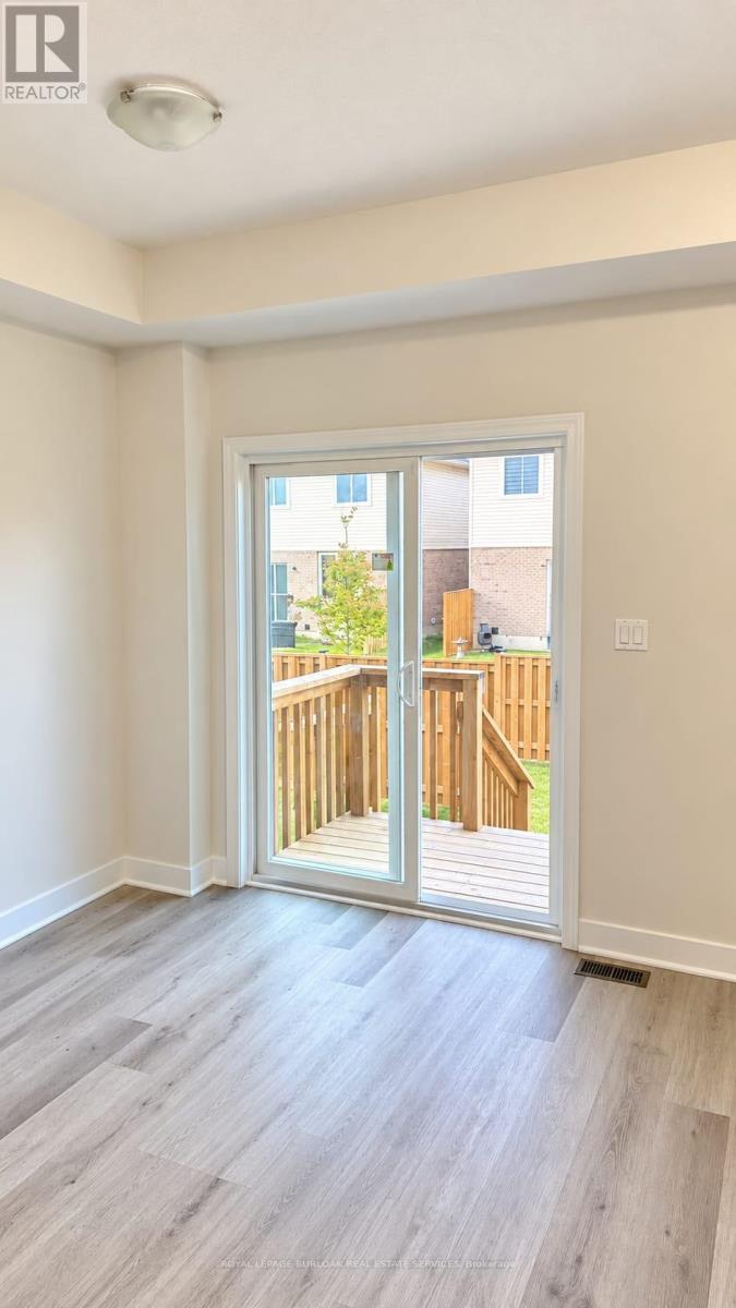 30 Linden Park Lane, Hamilton, ON photo 9