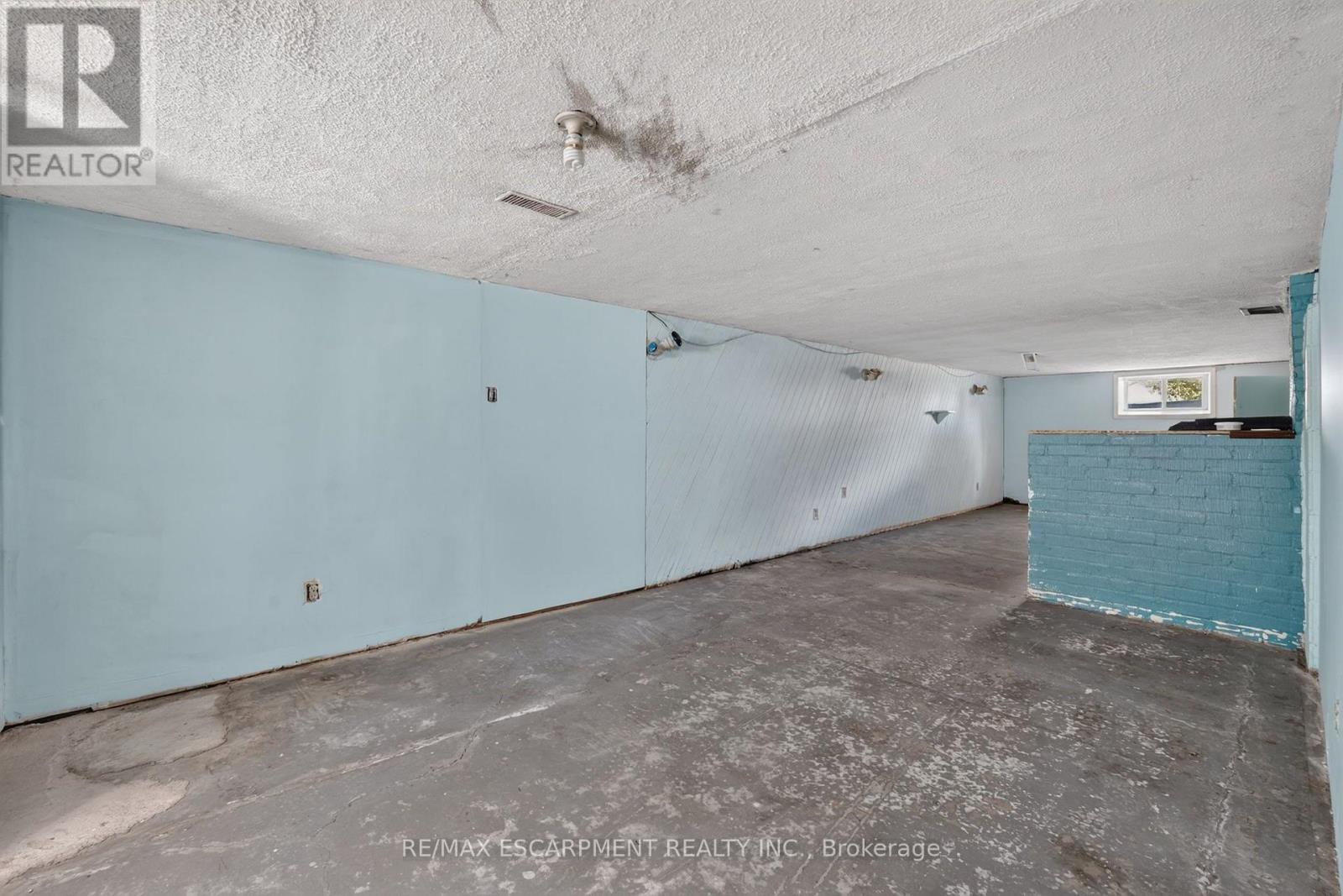 320 Mud Street, Grimsby, ON photo 27