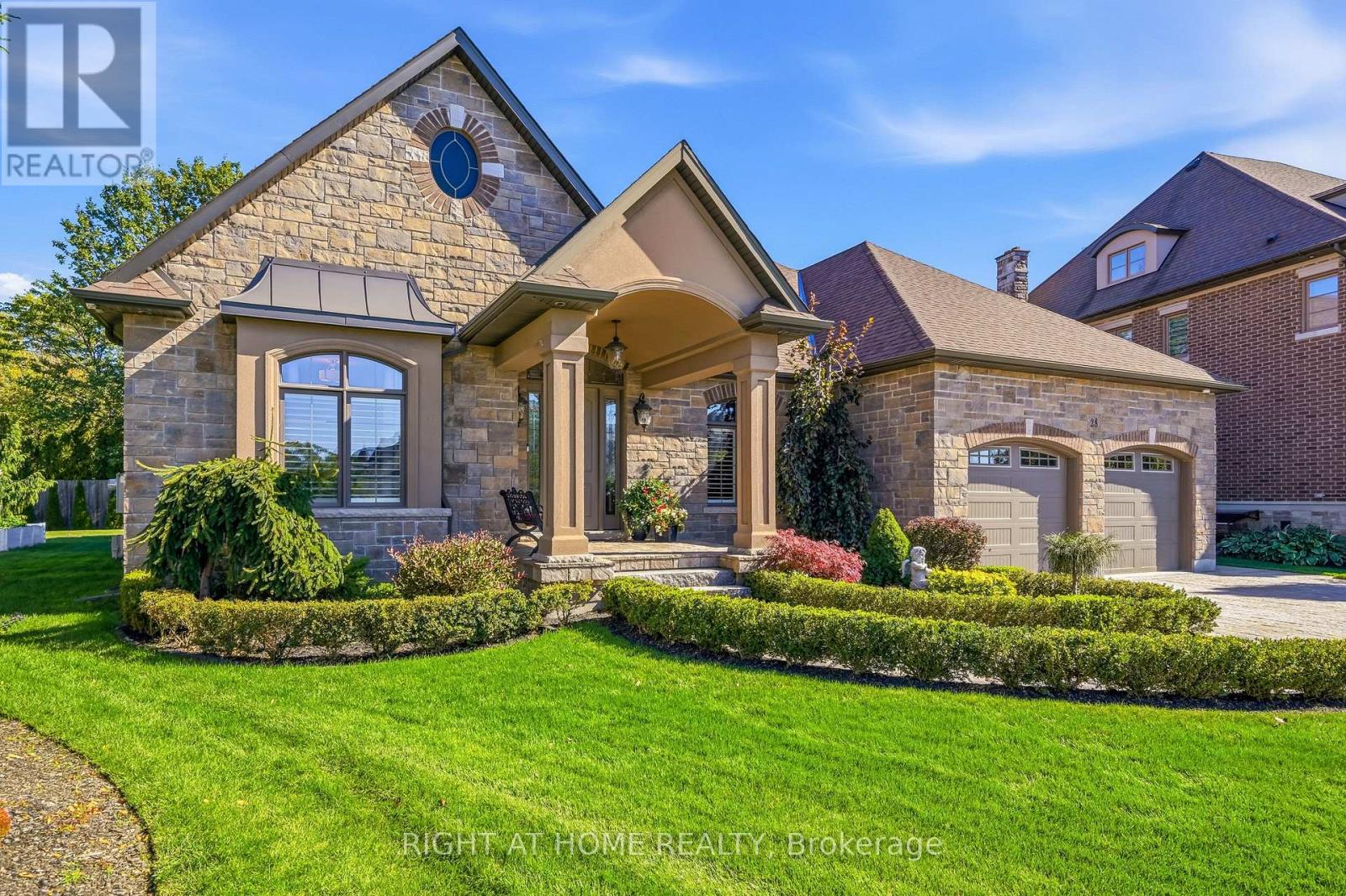 28 Sandalwood Crescent, Niagara-on-the-Lake, ON photo 6