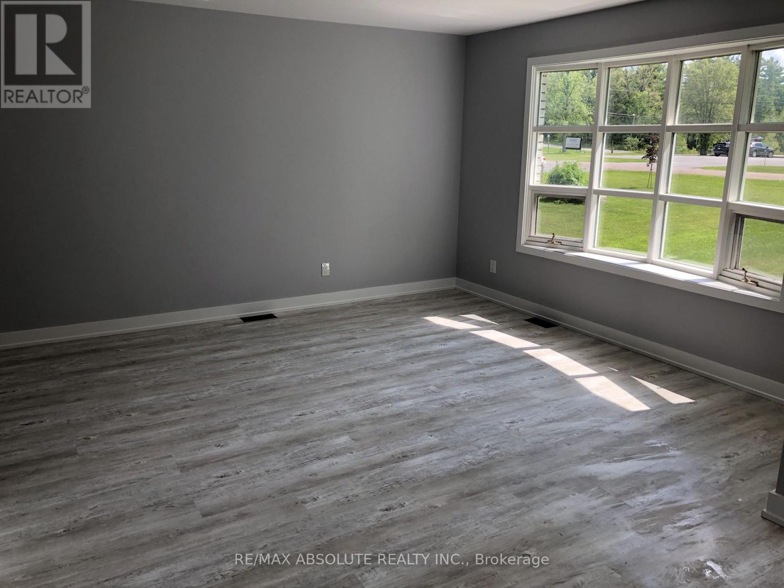 1112 Francis Street — photo 4