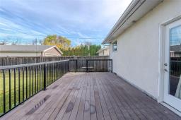 75 Donald Street, Steinbach, MB R5G2B7 Photo 27