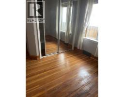 429 10 Street NE - photo 4