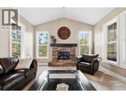 Dining room - 79 Hawk's Landing Drive, Priddis Greens, AB T0L1W3 Photo 7
