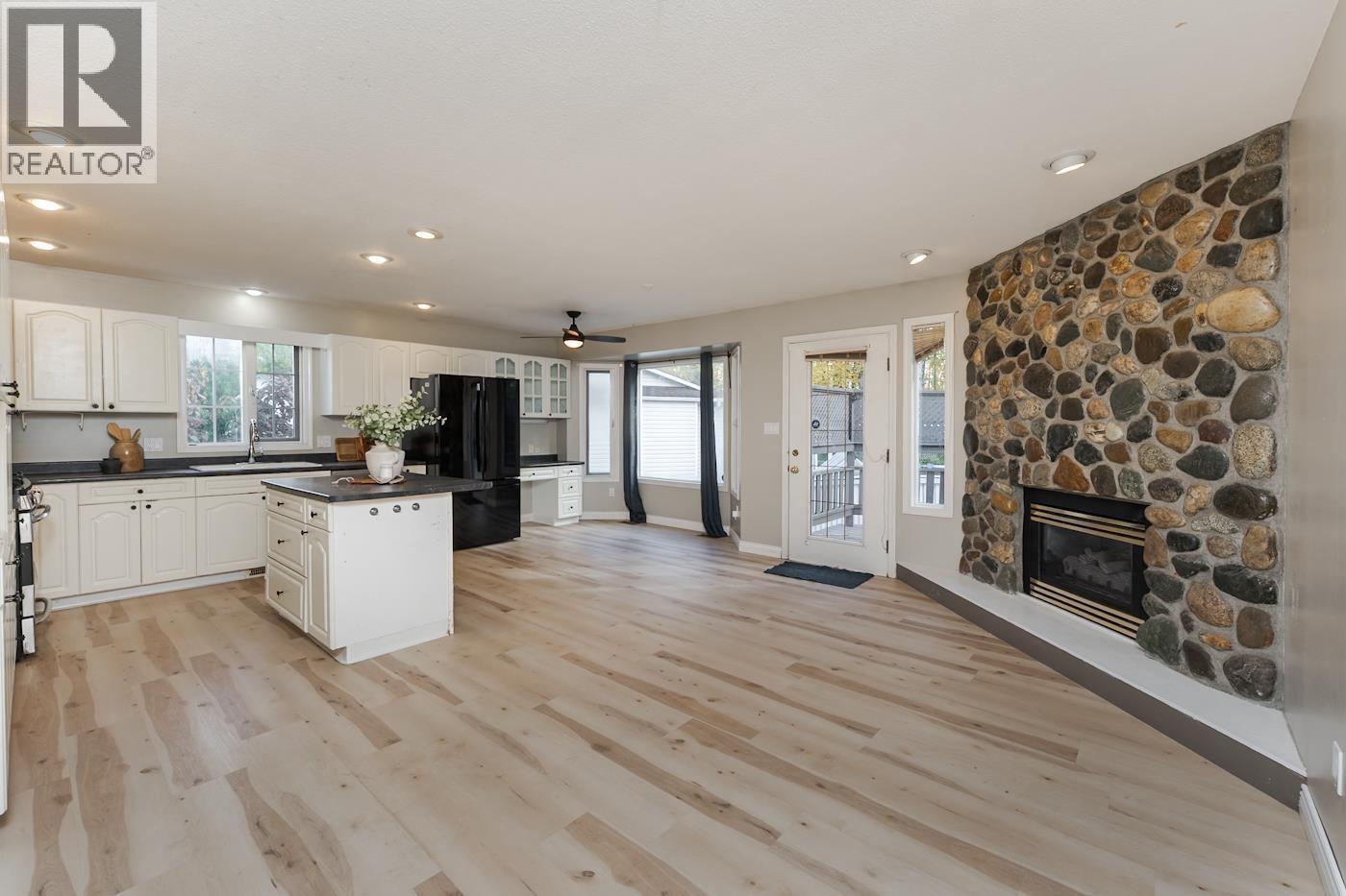 4224 AVISON PLACE - 20