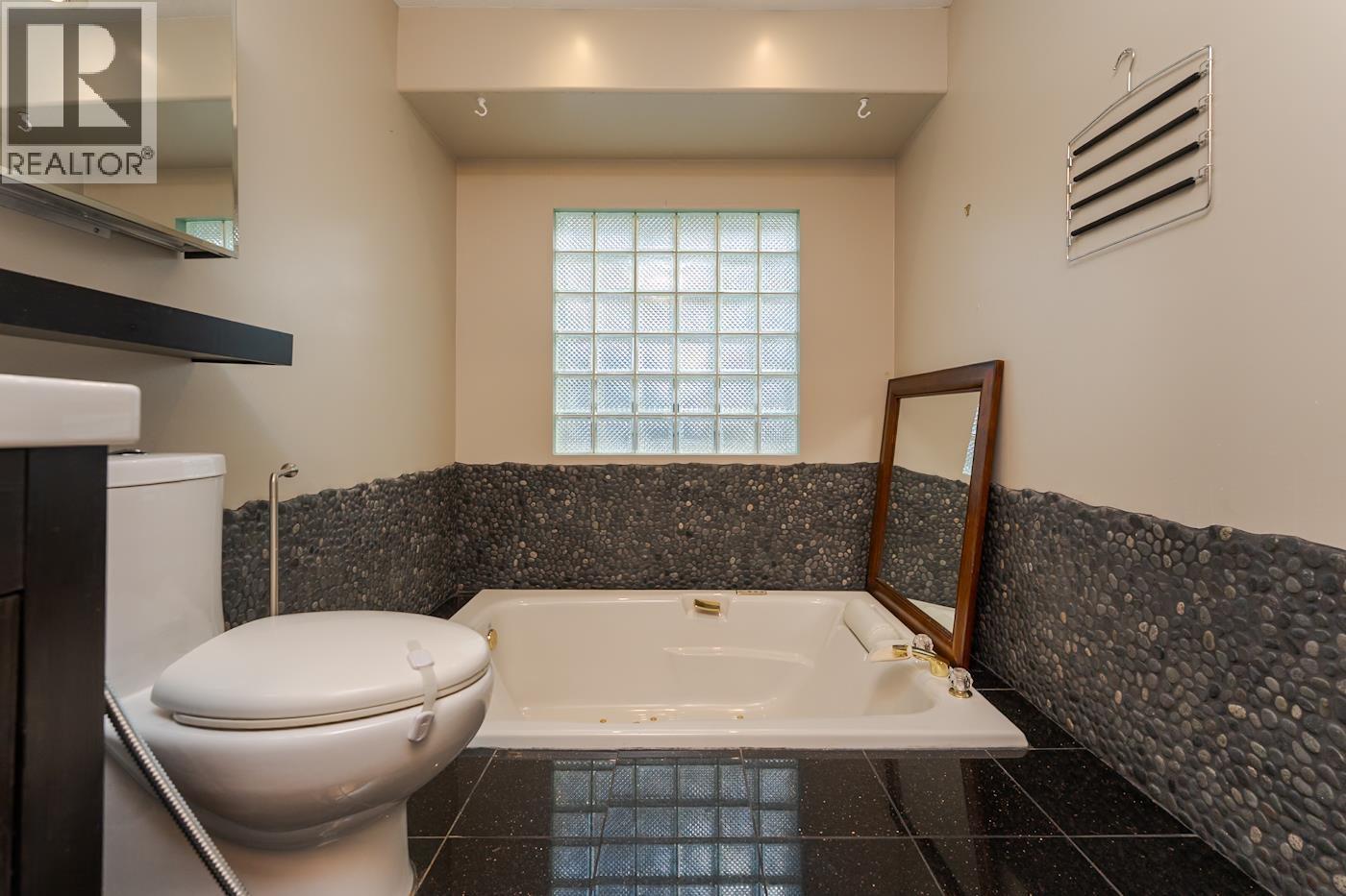 4224 AVISON PLACE - 32