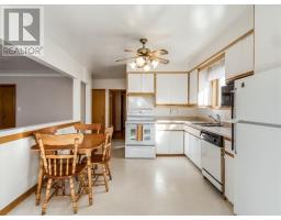 Eat in kitchen - 433 Dell Street, Sudbury, ON P3B2M3 Photo 11