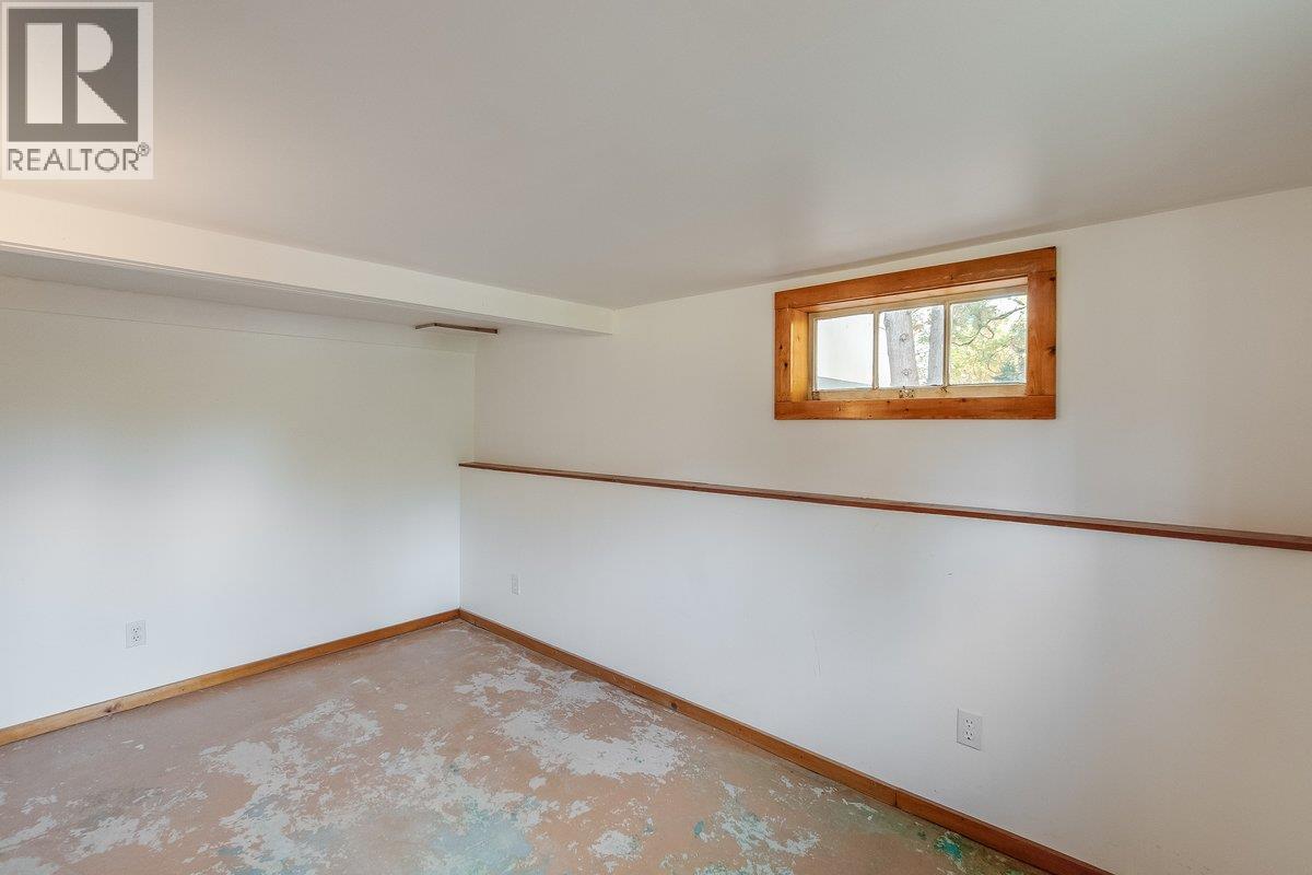3051 Fofonow Road, Nelson - Image 1