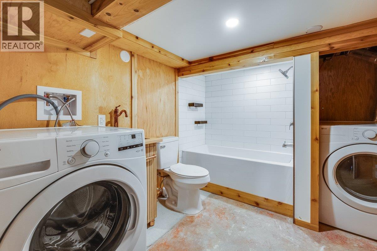 3051 Fofonow Road - 33