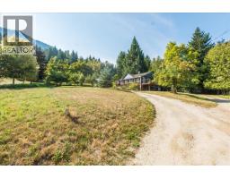 3051 Fofonow Road, Nelson, BC V1L6Y5 Photo 38