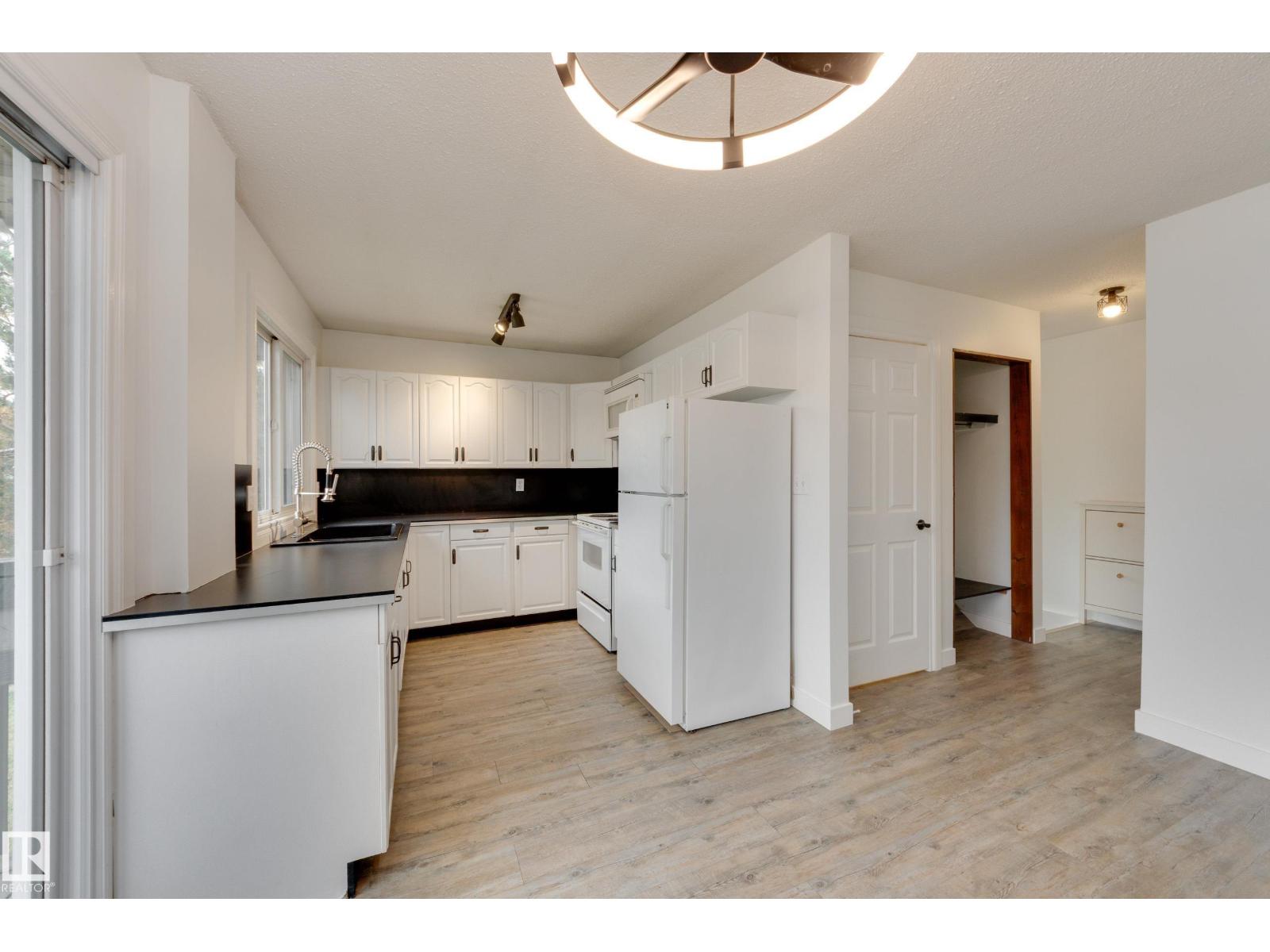 6451 180 ST NW - 13