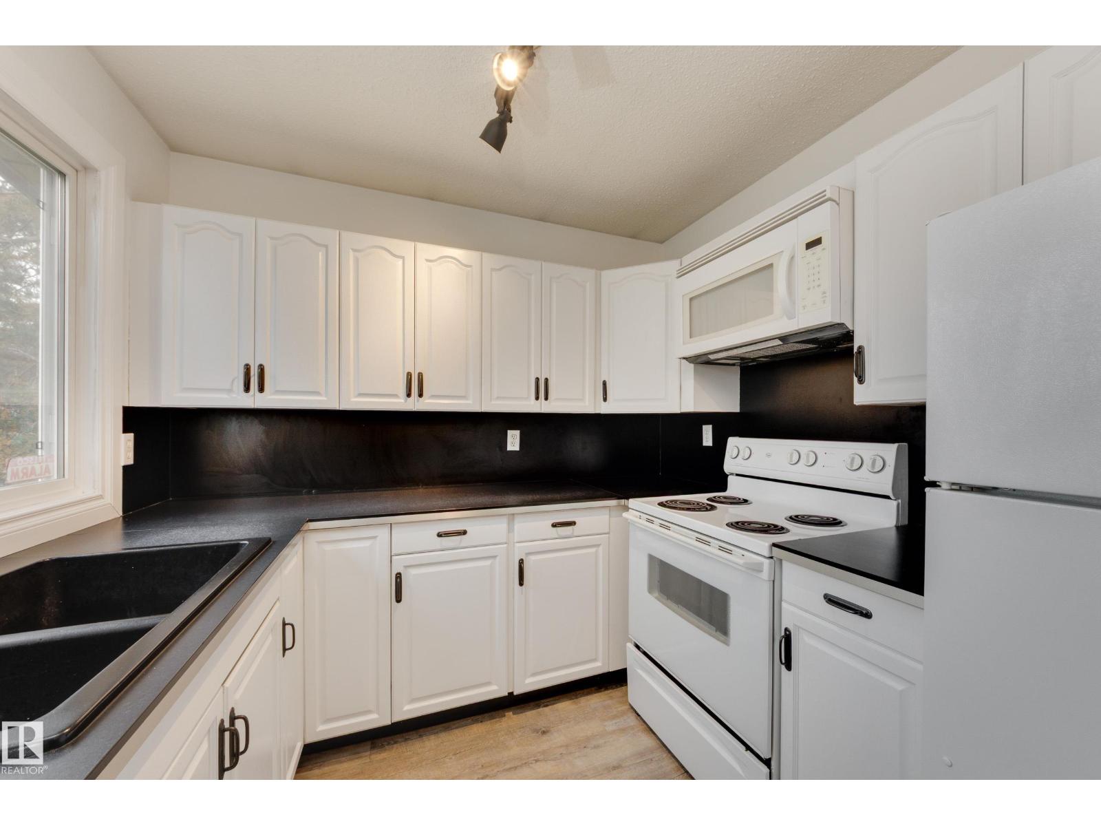 6451 180 ST NW - Image 19