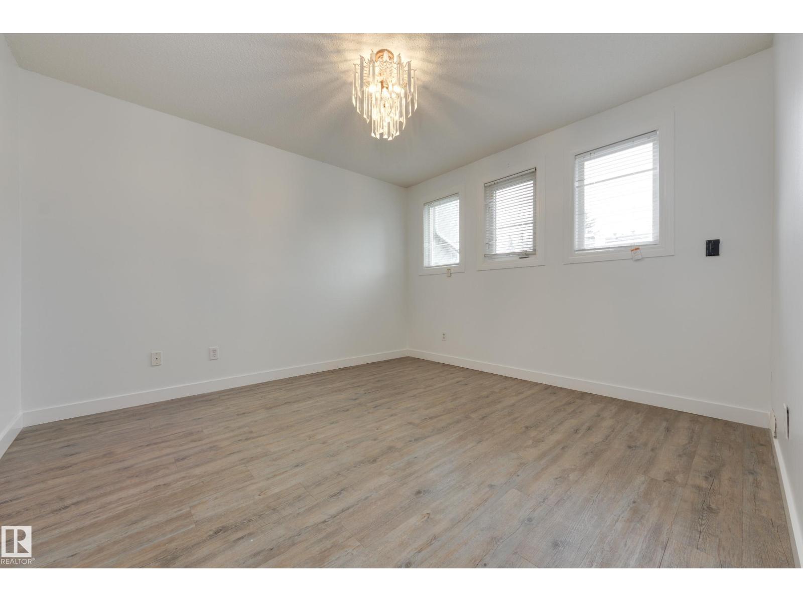 6451 180 ST NW - 26