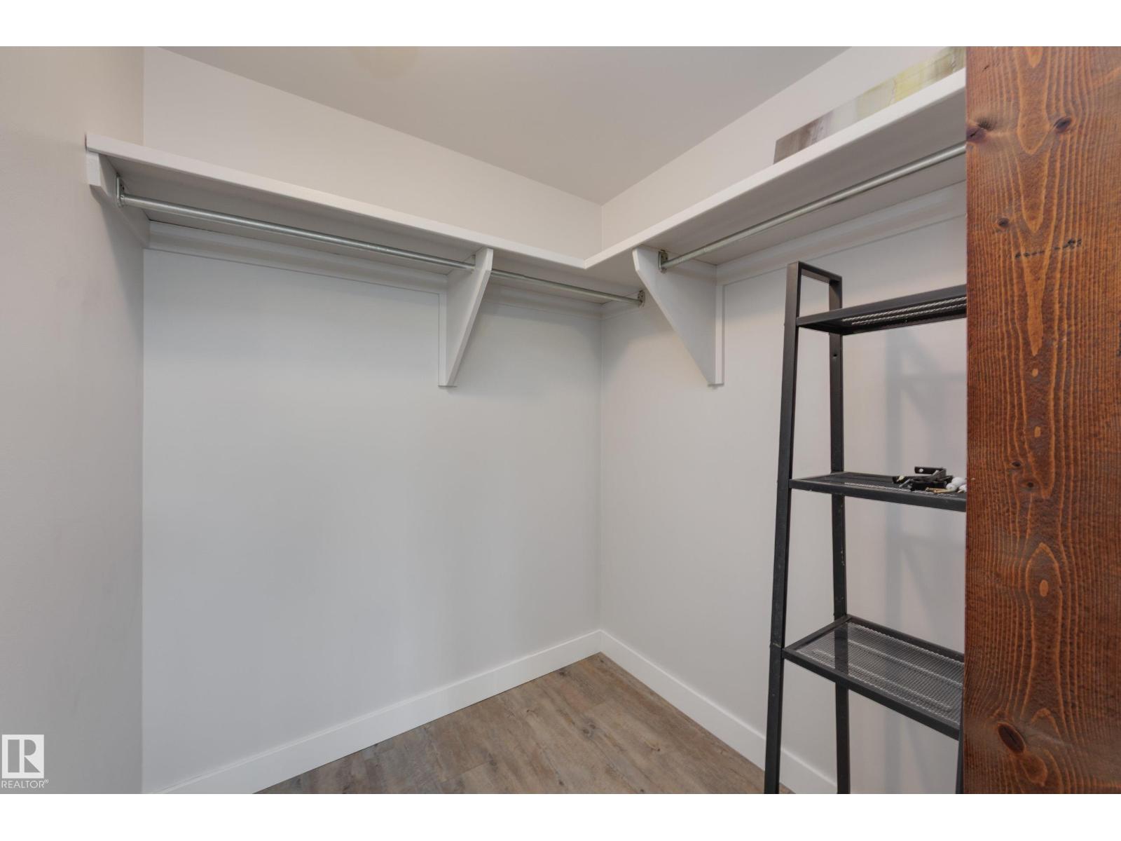 6451 180 ST NW - 29