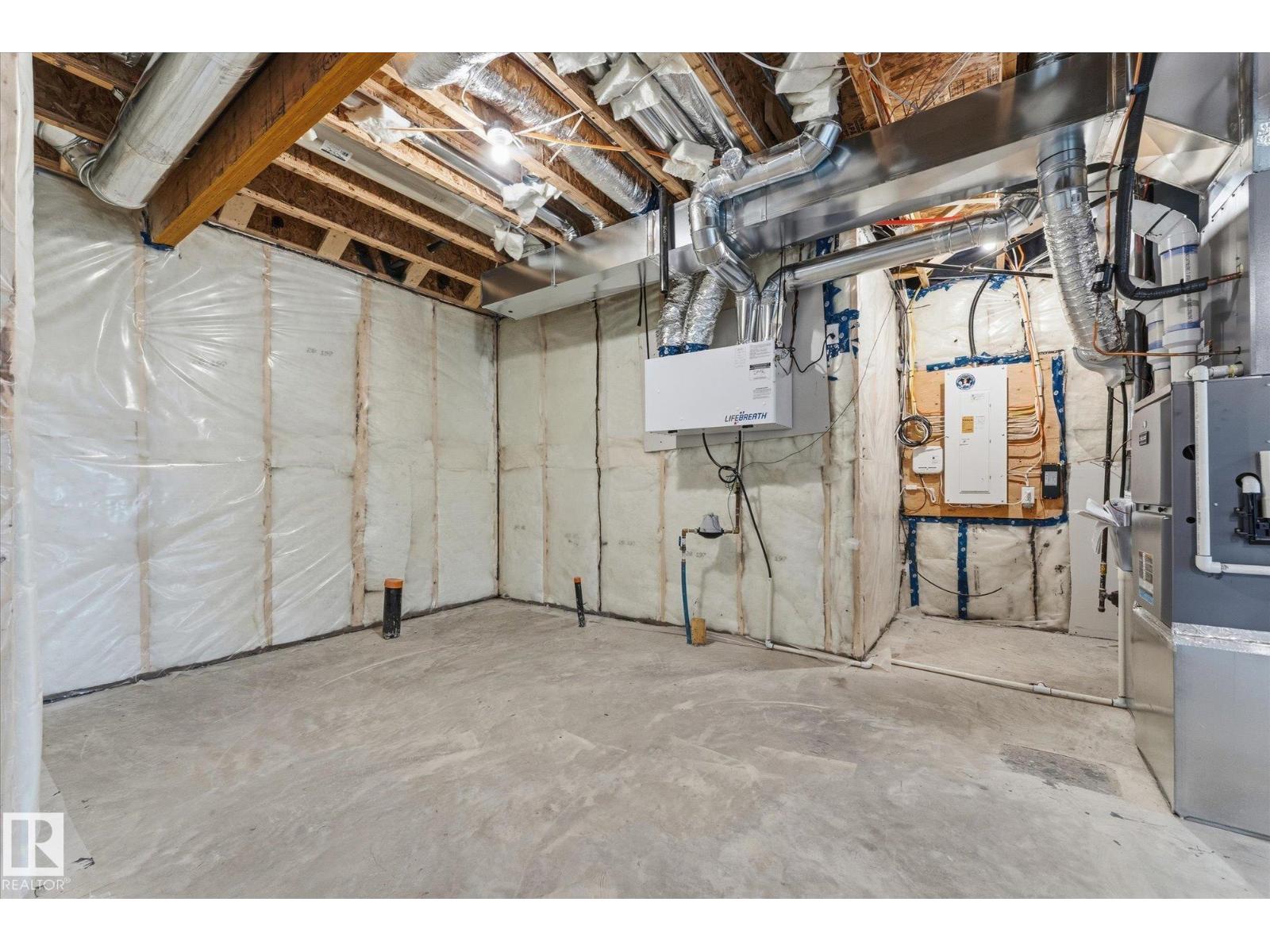 125 STARLING WY - 44