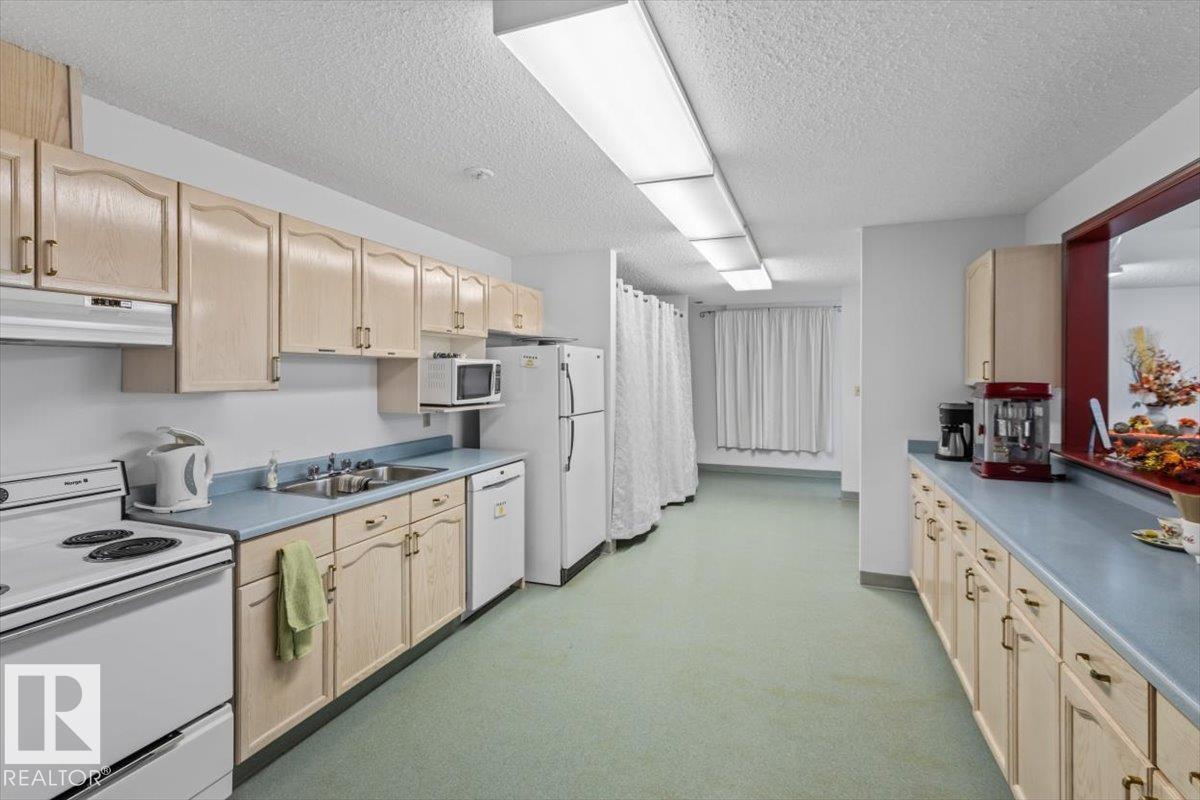 #308 9760 176 ST NW - 29