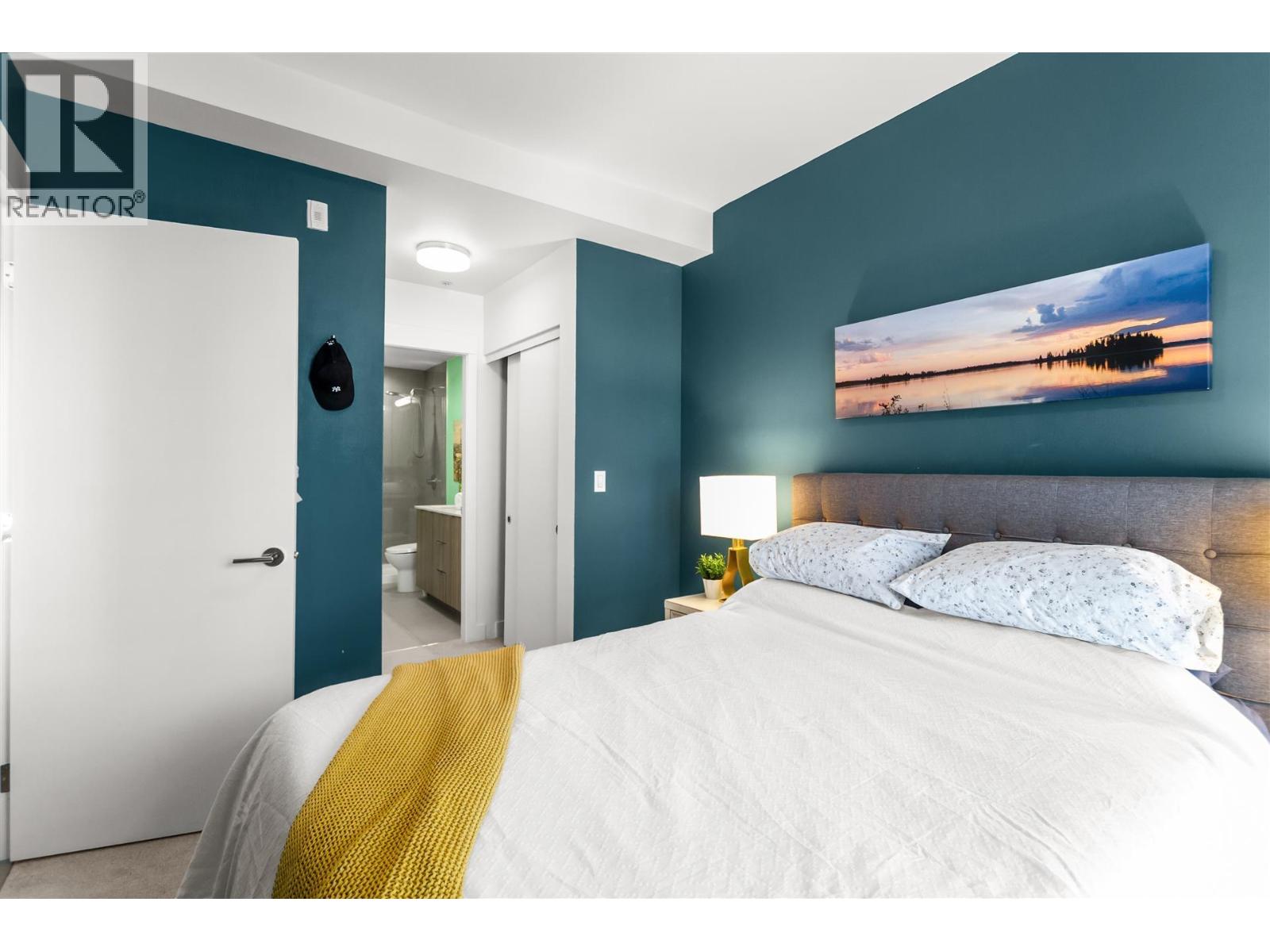 411 750 DOGWOOD STREET, Coquitlam - Image 1