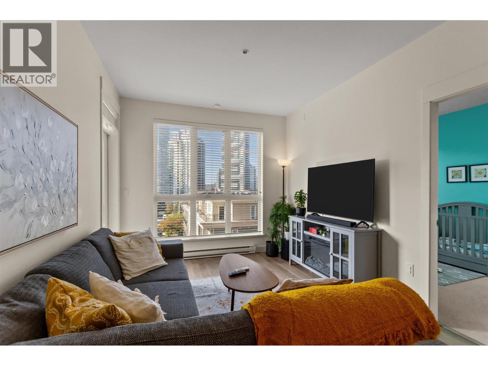 411 750 DOGWOOD STREET, Coquitlam - Image 1