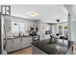 Kitchen - 17b Emilie Street, Brantford, ON N3S1S5 Photo 10