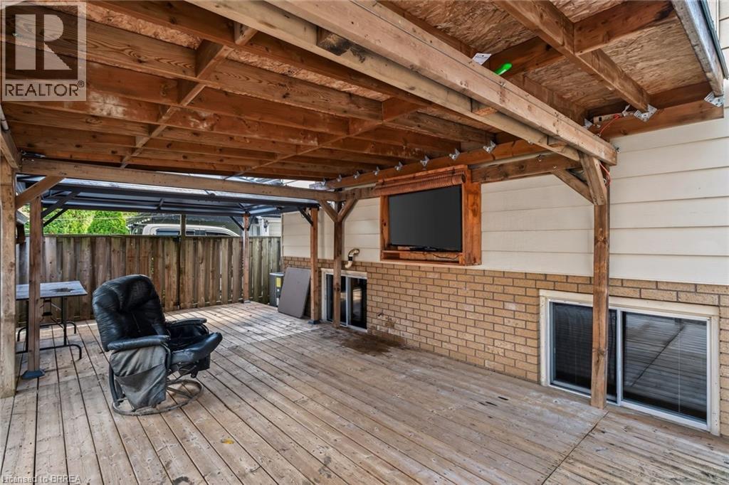 17B EMILIE Street - 40