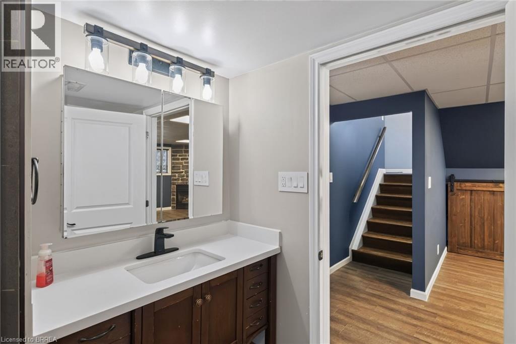 17B EMILIE Street - 27